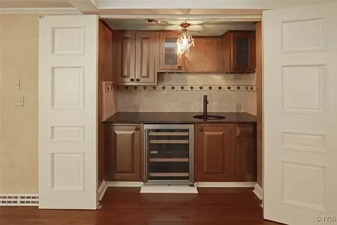 6972 Colonial Dr, Fayetteville, NY 13066 photo 9