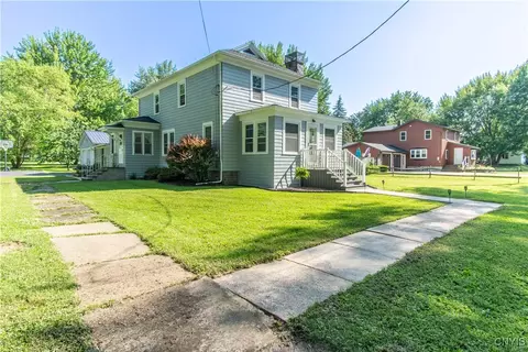 223 S Real St, Cape Vincent, NY 13618