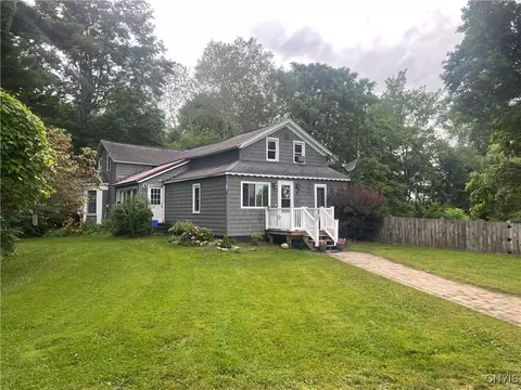 1109 Church Rd, Lysander, NY 13027