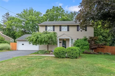 3 Pebble Hill Rd N, Syracuse, NY 13214