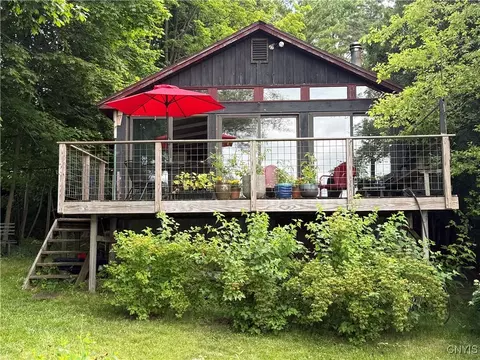 2487 E Lake Rd, Spafford, NY 13152