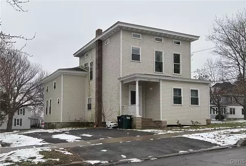 331 W 5th St, Oswego, NY 13126