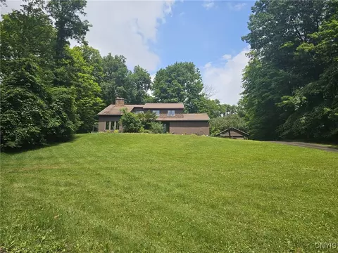 7179 Farnham Rd, Memphis, NY 13112