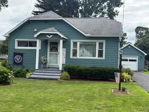 425 Oxford St, Oneida, NY 13421
