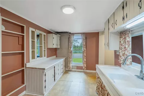388 Sutton Rd, Schroeppel, NY 13132 photo 21
