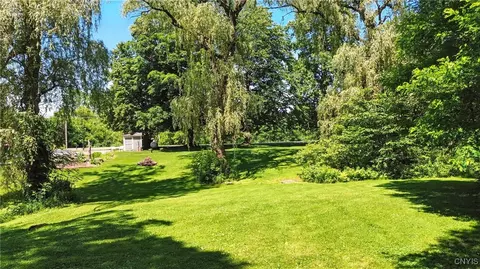 388 Sutton Rd, Schroeppel, NY 13132 photo 15