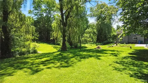 388 Sutton Rd, Schroeppel, NY 13132 photo 12