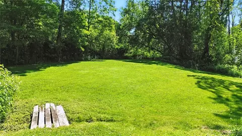 388 Sutton Rd, Schroeppel, NY 13132 photo 14