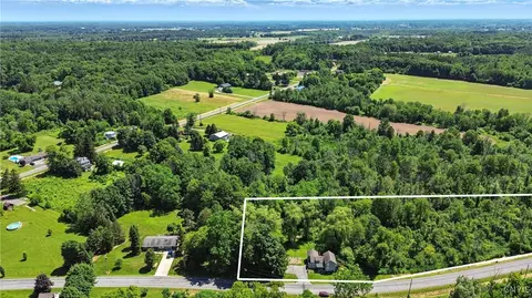 388 Sutton Rd, Schroeppel, NY 13132 photo 5