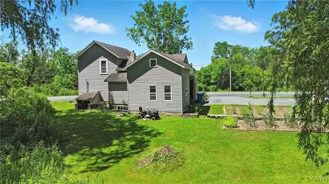 388 Sutton Rd, Schroeppel, NY 13132 photo 16