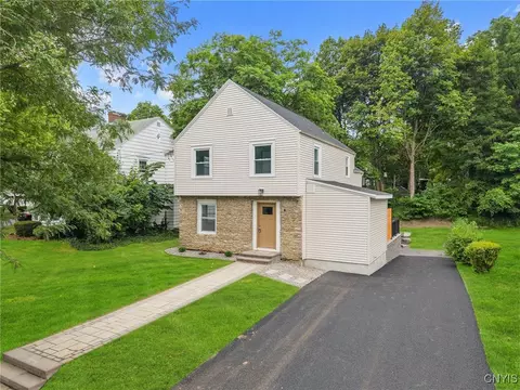106 Wellington Rd, Syracuse, NY 13214