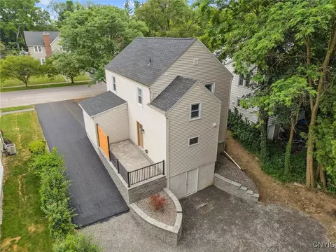 106 Wellington Rd, Syracuse, NY 13214 photo 3