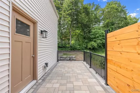 106 Wellington Rd, Syracuse, NY 13214 photo 38
