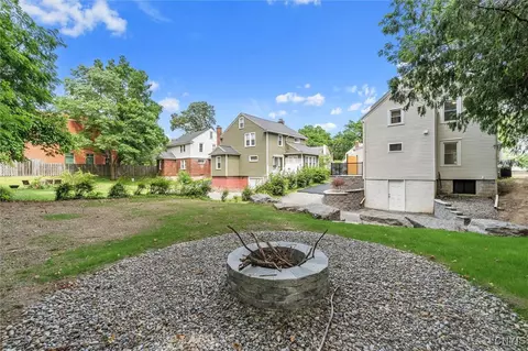 106 Wellington Rd, Syracuse, NY 13214 photo 43