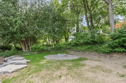106 Wellington Rd, Syracuse, NY 13214 photo 42