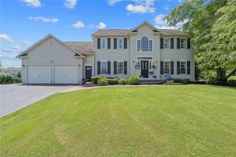 5003 Kayleigh Cir, Onondaga, NY 13215