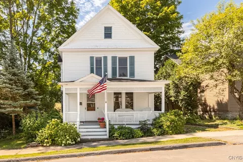 6 Union St, Cazenovia, NY 13035
