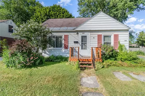 227 Beechwood Ave, Salina, NY 13088