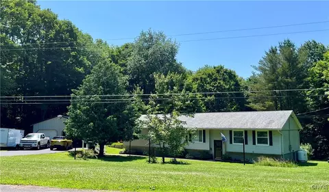 99 Phinney Rd, Granby, NY 13069