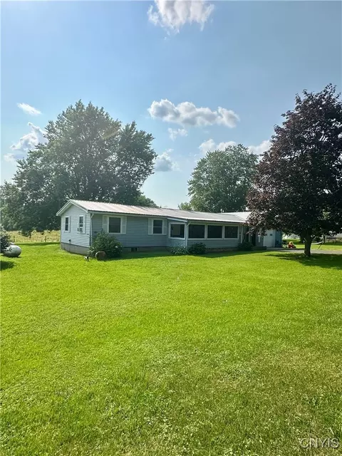 288 Gravel Rd, Tyre, NY 13148