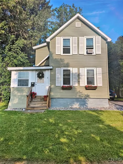 1 Mcbride St, Kirkland, NY 13323