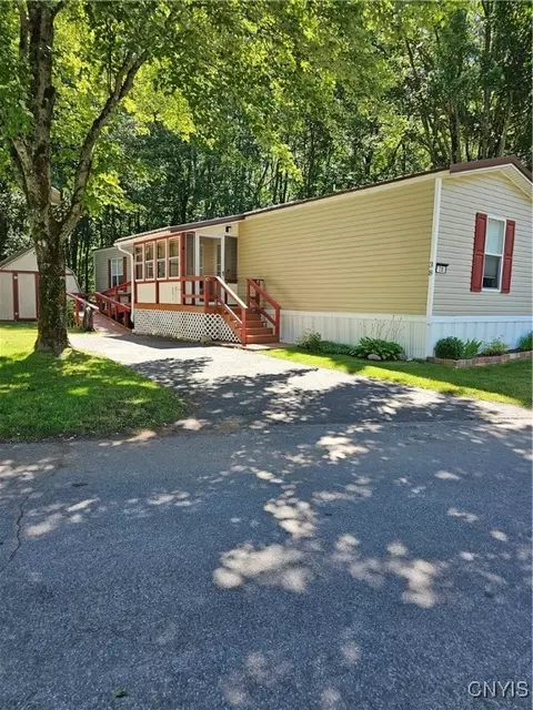 38 Lot Apt 38 Sharyl Dr, Central Square, NY 13036