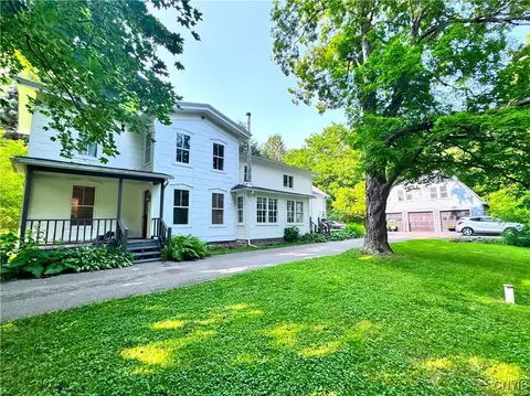 1765 West Rd, Oneida, NY 13421