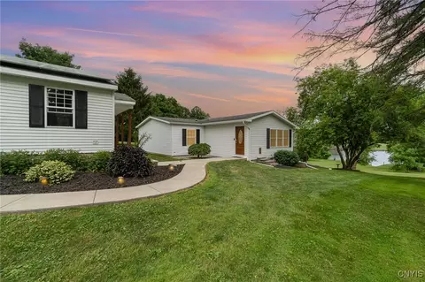 10034 Jordan Rd, Cato, NY 13080