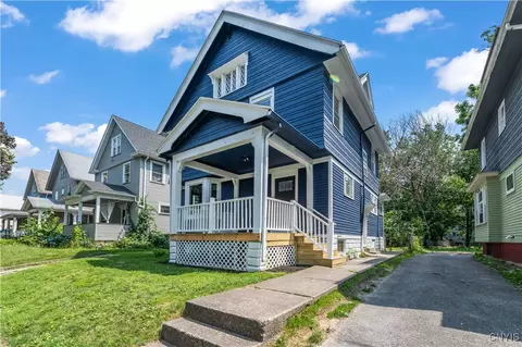 369 Melville St, Rochester, NY 14609