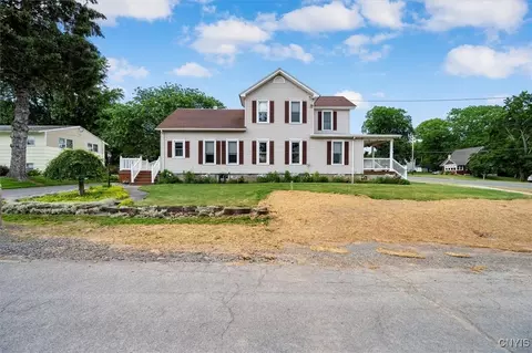 51 State St, Oneida, NY 13421 photo 5