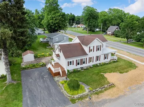 51 State St, Oneida, NY 13421 photo 4