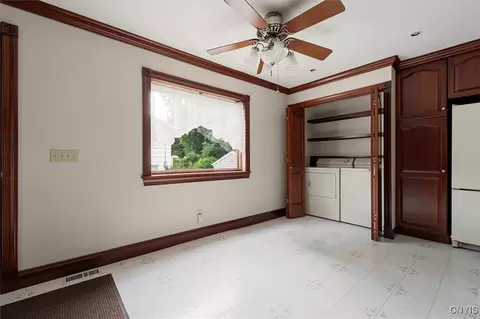 51 State St, Oneida, NY 13421 photo 9