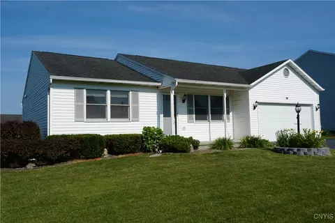 7729 Japine Dr, Liverpool, NY 13090