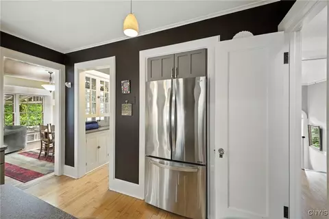 Entry Way - 306 Berkeley Dr, Syracuse, NY 13210 photo 3 of 5