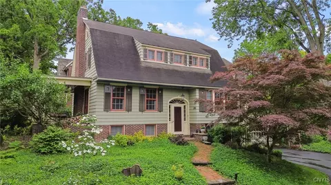 306 Berkeley Dr, Syracuse, NY 13210
