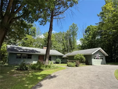 3253 Oswego Rd, Vienna, NY 13308