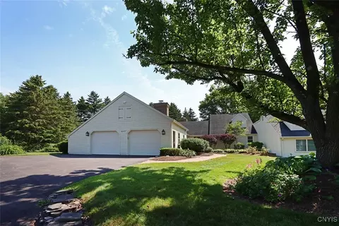 8305 Decoy Run, Manlius, NY 13104