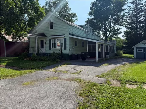 211 W Park St, Lenox, NY 13032