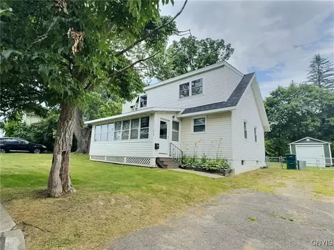 313 Chestnut St, Oswego, NY 13126