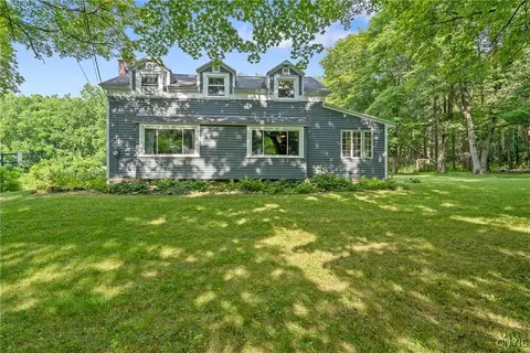 4118 Taylor Rd, Jamesville, NY 13078