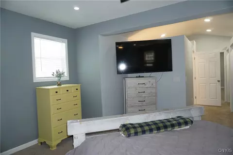 Bedroom - 7545 River Rd, Lysander, NY 13027 photo 8 of 10