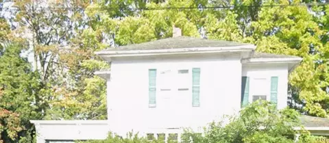 100 Oswego St, Lysander, NY 13027