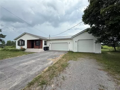 30346 Rockbrook Rd, Le Ray, NY 13637