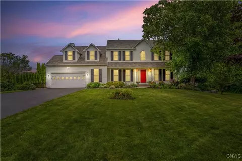7377 Broadfield Rd, Manlius, NY 13104
