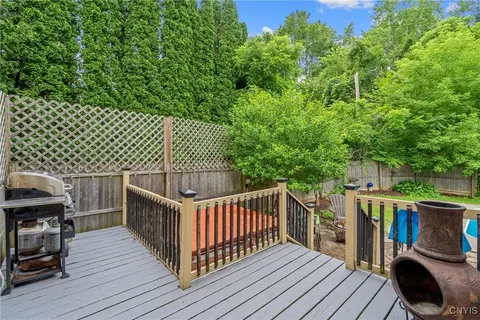 Exterior - 652 Lamson Rd, Lysander, NY 13027 photo 6 of 13