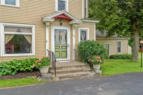 Exterior - 652 Lamson Rd, Lysander, NY 13027 photo 2 of 13