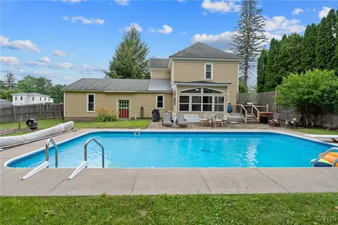 Exterior - 652 Lamson Rd, Lysander, NY 13027 photo 5 of 13