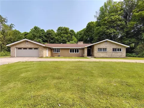 111 Hillview Ter, Frankfort, NY 13340