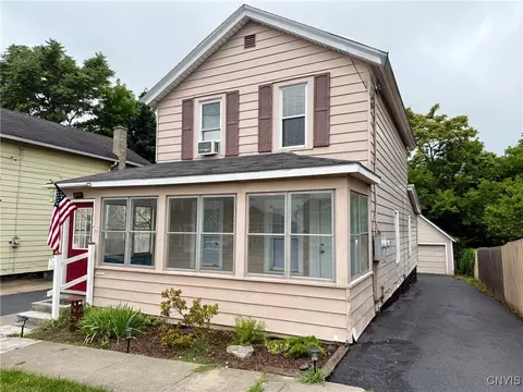211 Pharis St, Syracuse, NY 13204