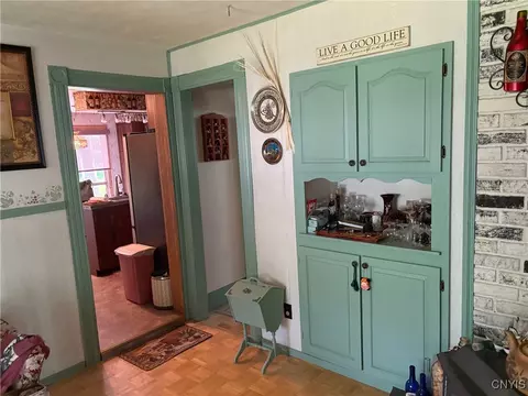 Entry Way - 256 E Walnut St, Oneida, NY 13421 photo 3 of 6